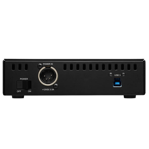 UAD-2 Satellite USB OCTO Custom es un potente acelerador DSP de 8 núcleos, con conectividad USB 3 y paquete de plug-ins UAD Analog Classics Plus que brinda a los usuarios de Windows un acceso + 3 plugins a elegir