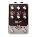 Universal Audio UAFX UAFX Ruby '63 Top Boost es un pedal de emulación de cabinet y amplificador estéreo