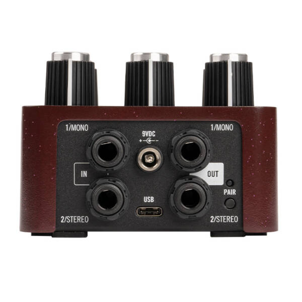 Universal Audio UAFX UAFX Ruby '63 Top Boost es un pedal de emulación de cabinet y amplificador estéreo