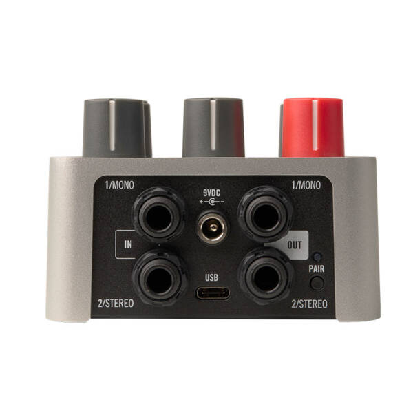 Universal Audio UAFX Max Preamp & Dual Compressor es un pedal de compresión dual estéreo con 3 modelos de compresor, preamplificador y ecualizador de válvulas UA 610