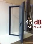 Mas Puerta Acustica 44dB. 44 dB de aislamiento. Rw= 45dB(A). Fabricada en chapa de acero, rellena de material fono-absorbente y aislante. Cierre de presión.