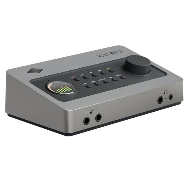 Universal Audio Volt 4 Max es una interfaz de audio USB de sobremesa con 12 entradas y 6 salidas, conversión de 32 bits y hasta 192 kHz. Incorpora dos previos Tone Shaping, compresión Max, entradas de línea adicionales y expansión digital mediante ADAT o S/PDIF.