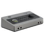 Universal Audio Volt 4P Max es una interfaz de audio USB de sobremesa con 12 entradas y 6 salidas, conversión de 32 bits y hasta 192 kHz.